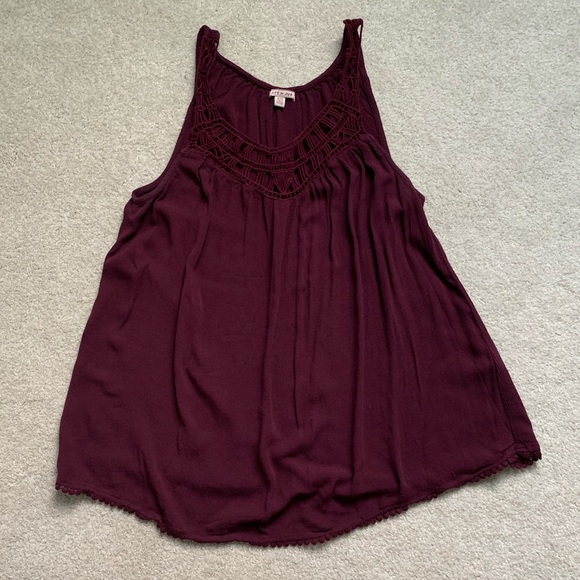 Maroon tank top - Picture 3 of 5